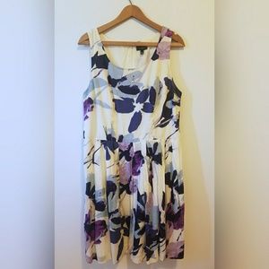 SOLD💕 The Limited Floral Dress